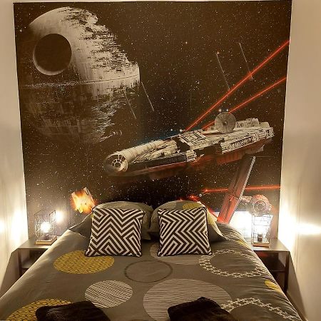 Appartement Cinema Video-Projecteur Et Garage องเฟลอร์ ภายนอก รูปภาพ