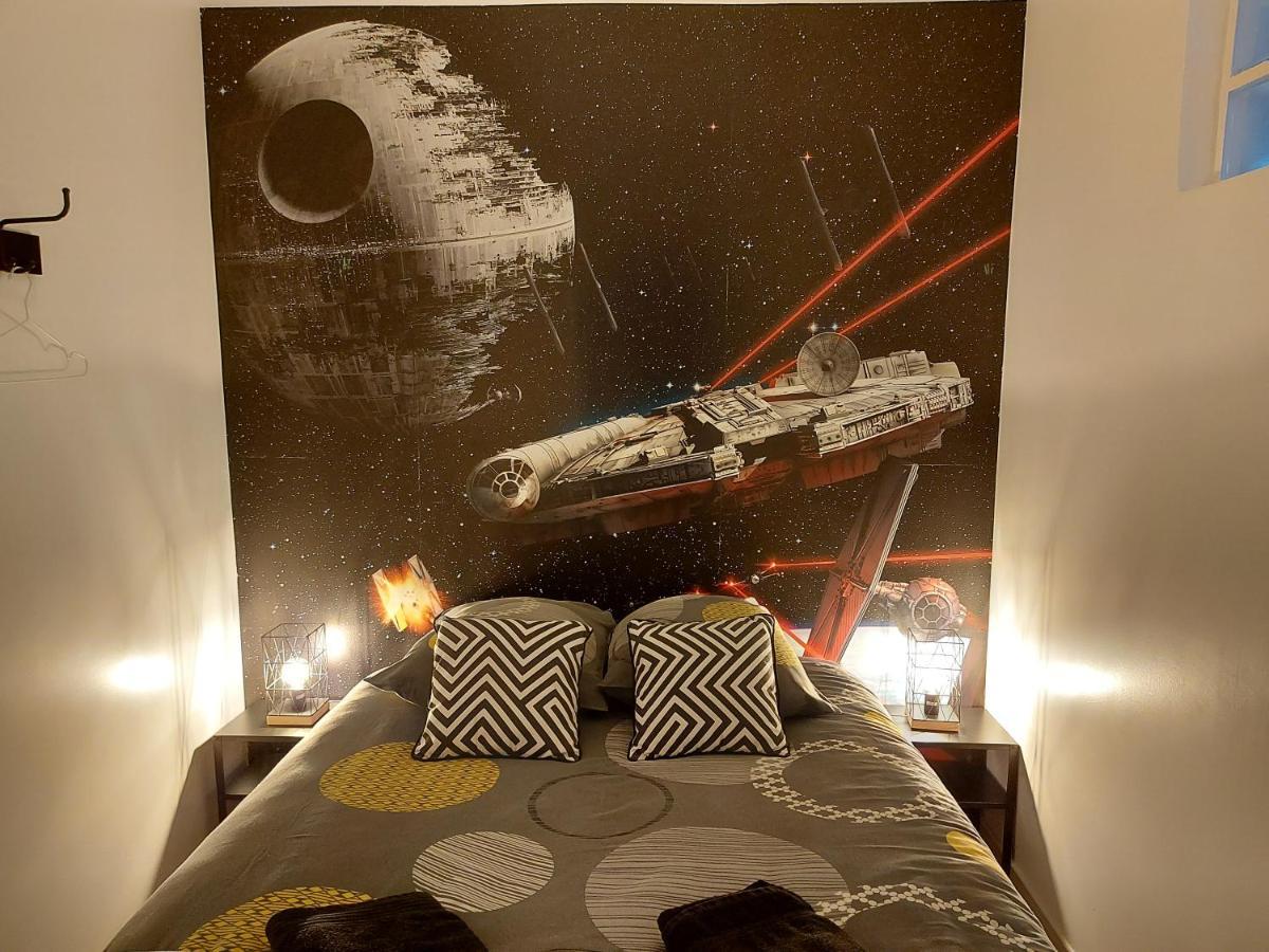 Appartement Cinema Video-Projecteur Et Garage องเฟลอร์ ภายนอก รูปภาพ